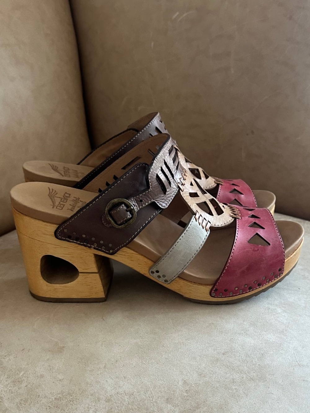 Dansko Oralee Handcrafted Colorblock Leather Sandals EU 39/US 9 Boho Y2K Retro